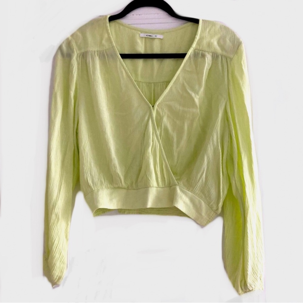 O’Neill | Cropped wrap yellow long sleeved semi sheer shirt